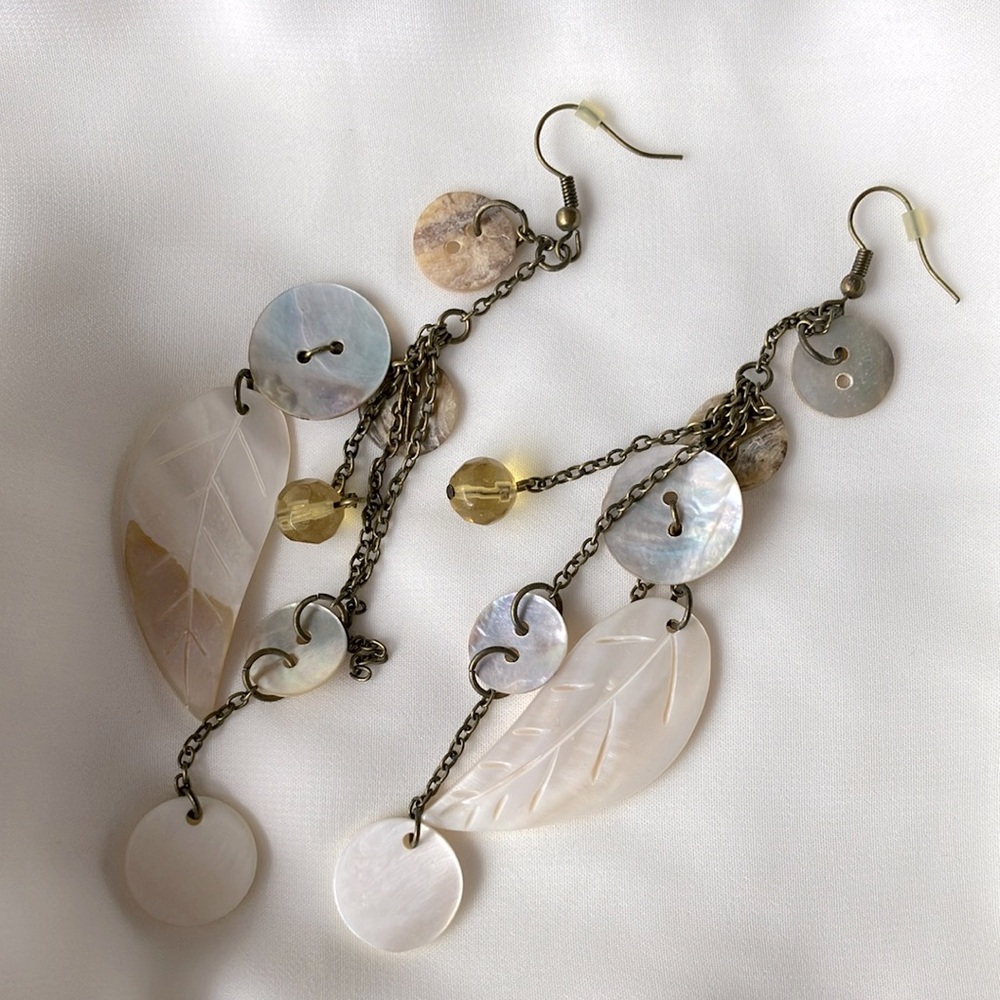 Claire’s | Long Shell Earrings